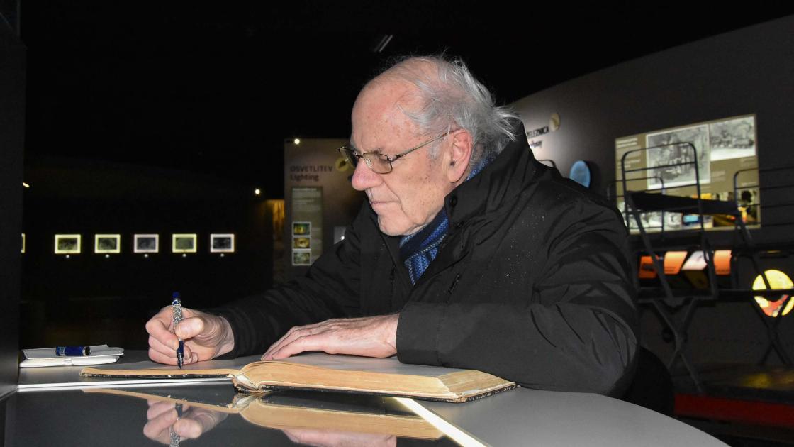 Toon Tellegen visits Postojna Cave » Postojna Cave Park